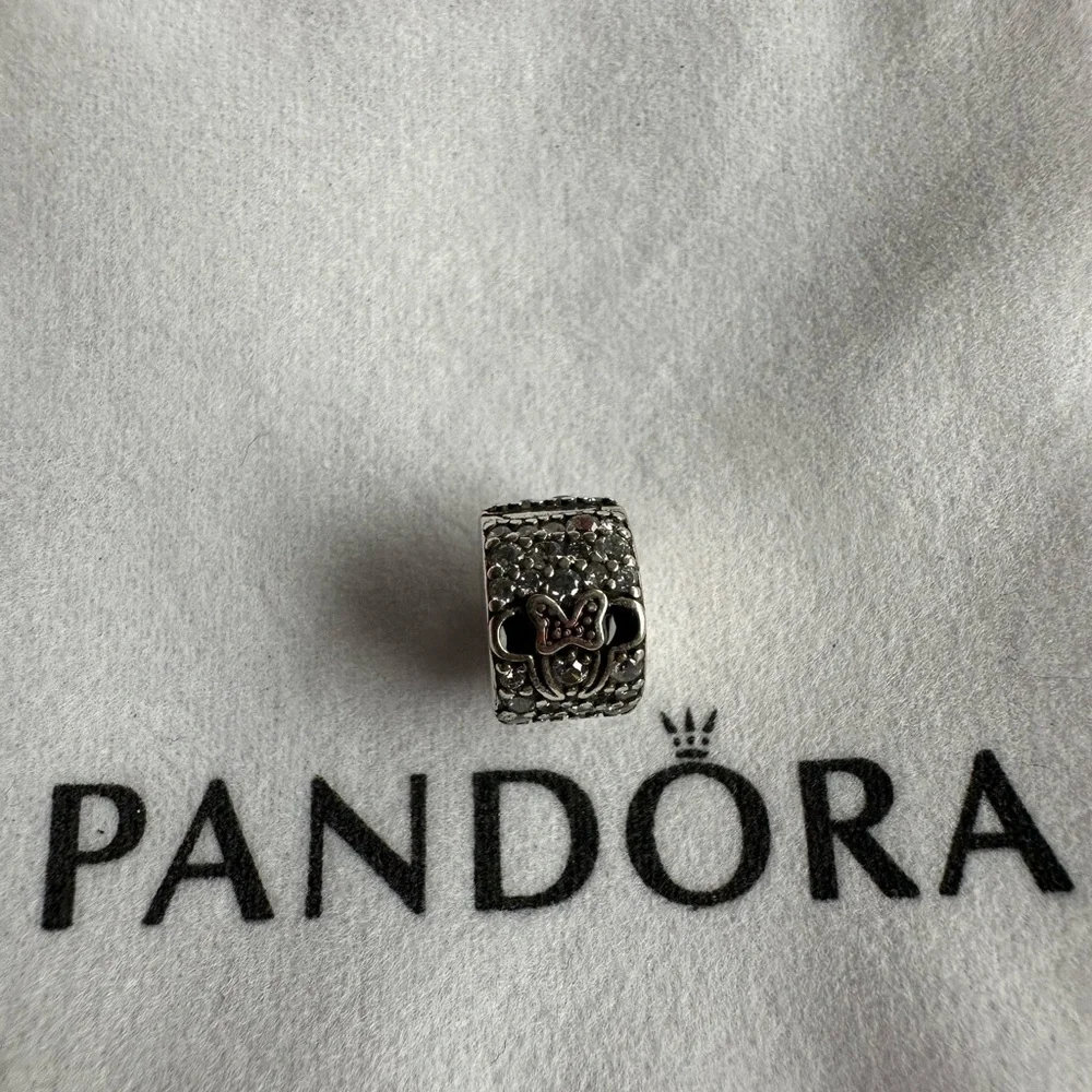 Disney x PANDORA Mickey & Minnie Cz Clip Charm